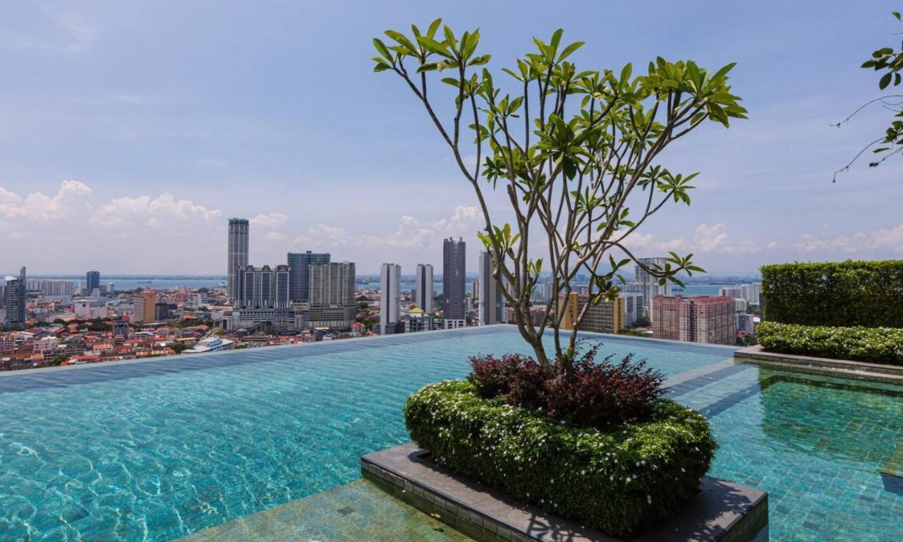 Skypool With Seaview 8Pax Beacon Executive Suites - Georgetown City Centre - 3Km To Komtar المظهر الخارجي الصورة
