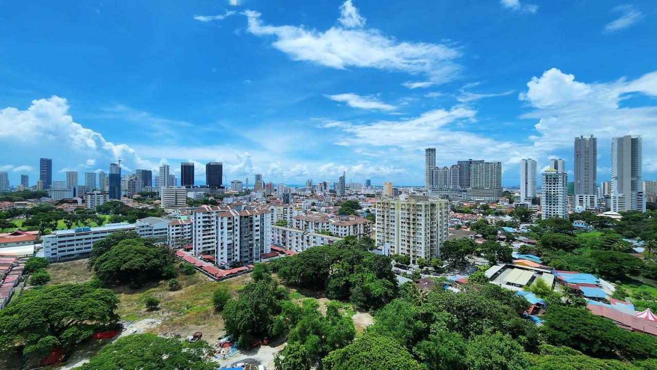 Skypool With Seaview 8Pax Beacon Executive Suites - Georgetown City Centre - 3Km To Komtar المظهر الخارجي الصورة