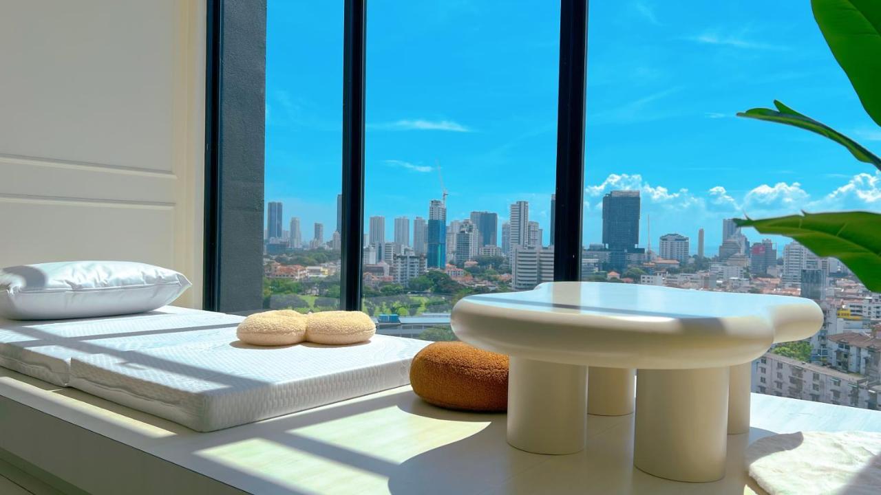 Skypool With Seaview 8Pax Beacon Executive Suites - Georgetown City Centre - 3Km To Komtar المظهر الخارجي الصورة