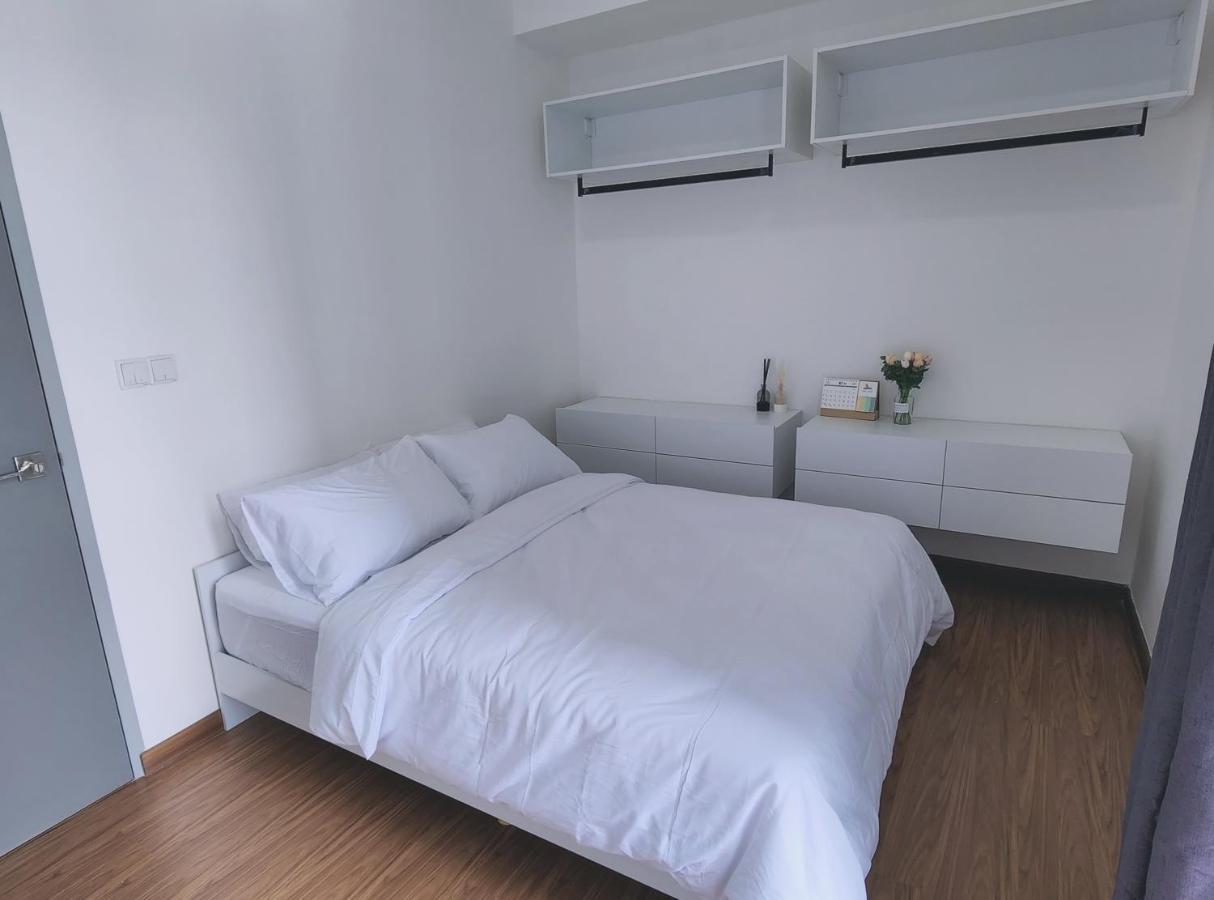 Skypool With Seaview 8Pax Beacon Executive Suites - Georgetown City Centre - 3Km To Komtar المظهر الخارجي الصورة