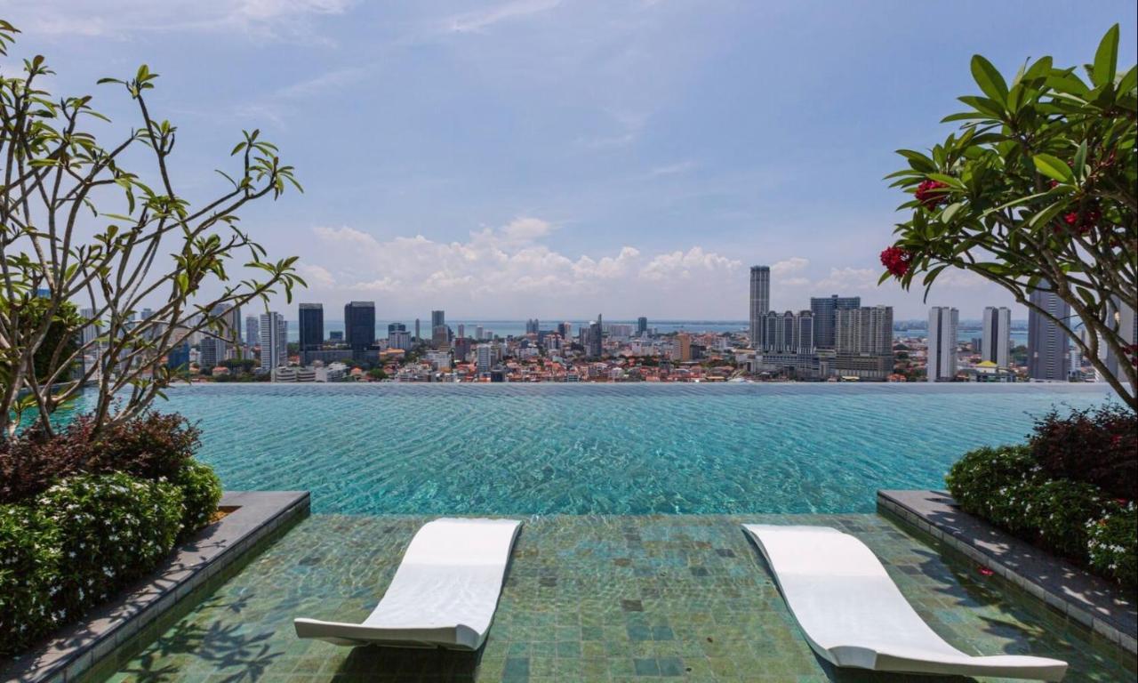 Skypool With Seaview 8Pax Beacon Executive Suites - Georgetown City Centre - 3Km To Komtar المظهر الخارجي الصورة