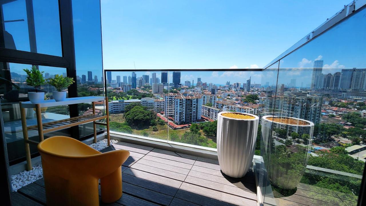 Skypool With Seaview 8Pax Beacon Executive Suites - Georgetown City Centre - 3Km To Komtar المظهر الخارجي الصورة